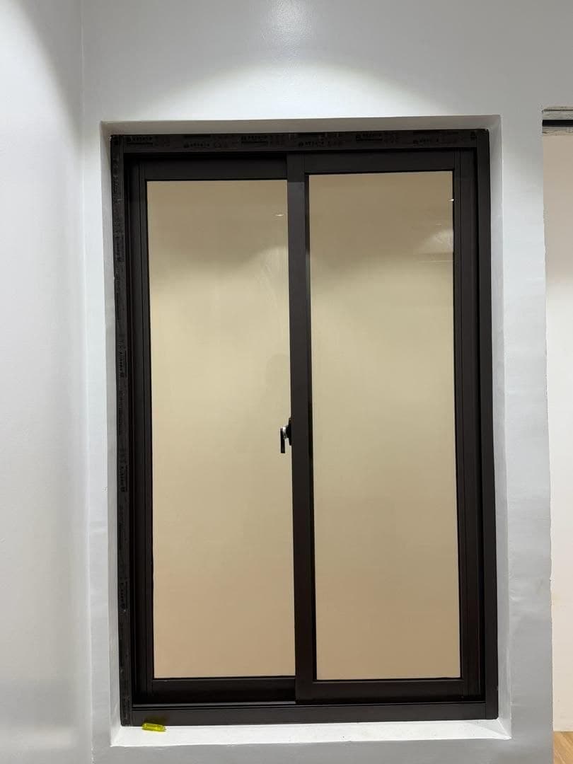Aluminium window installation 3